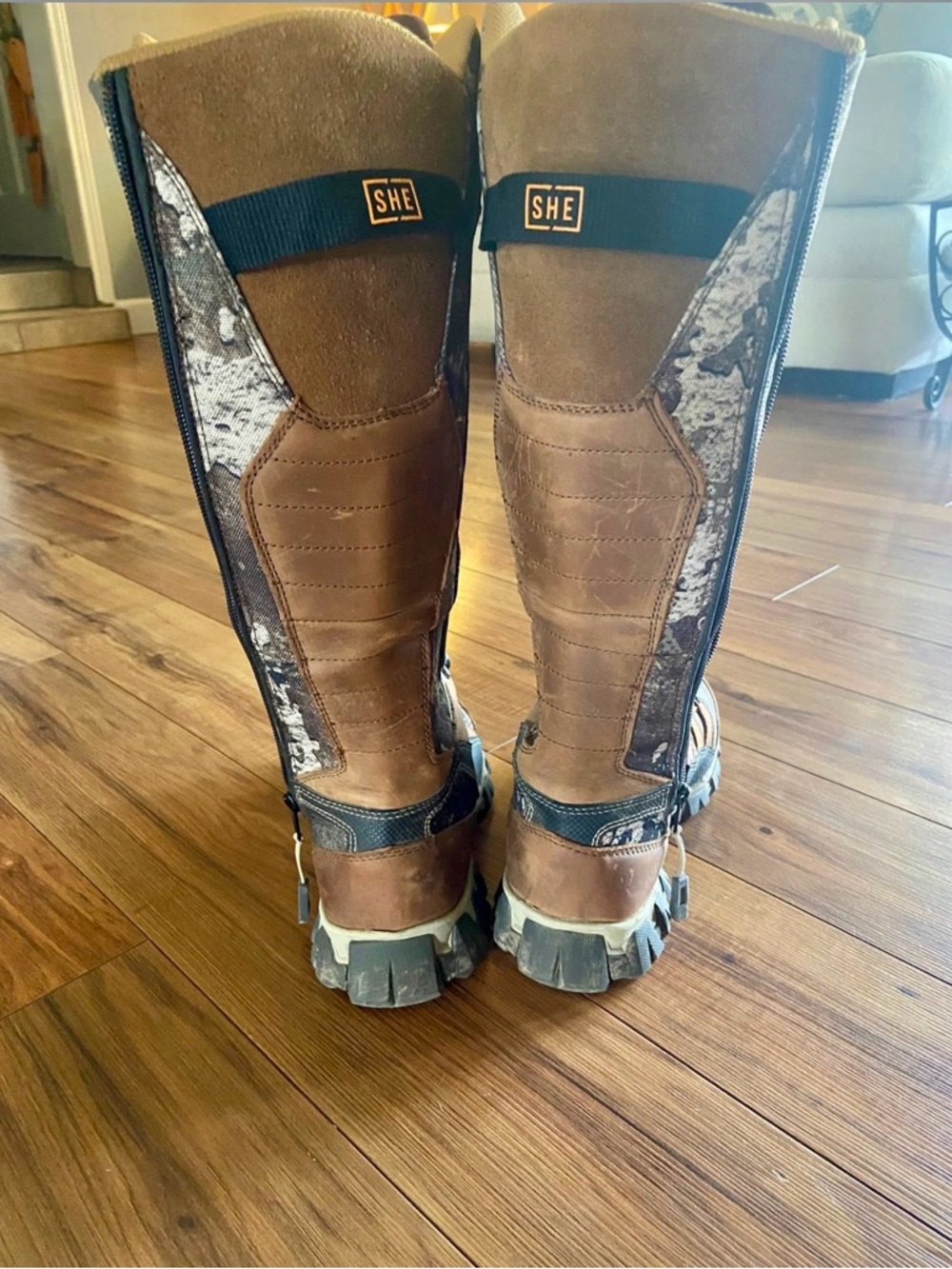 Women's SHE Brown Camo Lace-Up Snake Boots used twice . - Picture 3 of 7